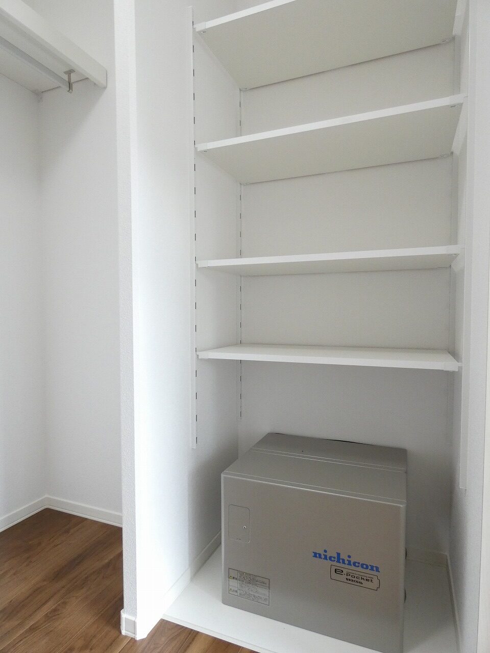 蓄電池完備で非常時も安心です（2025.11撮影）