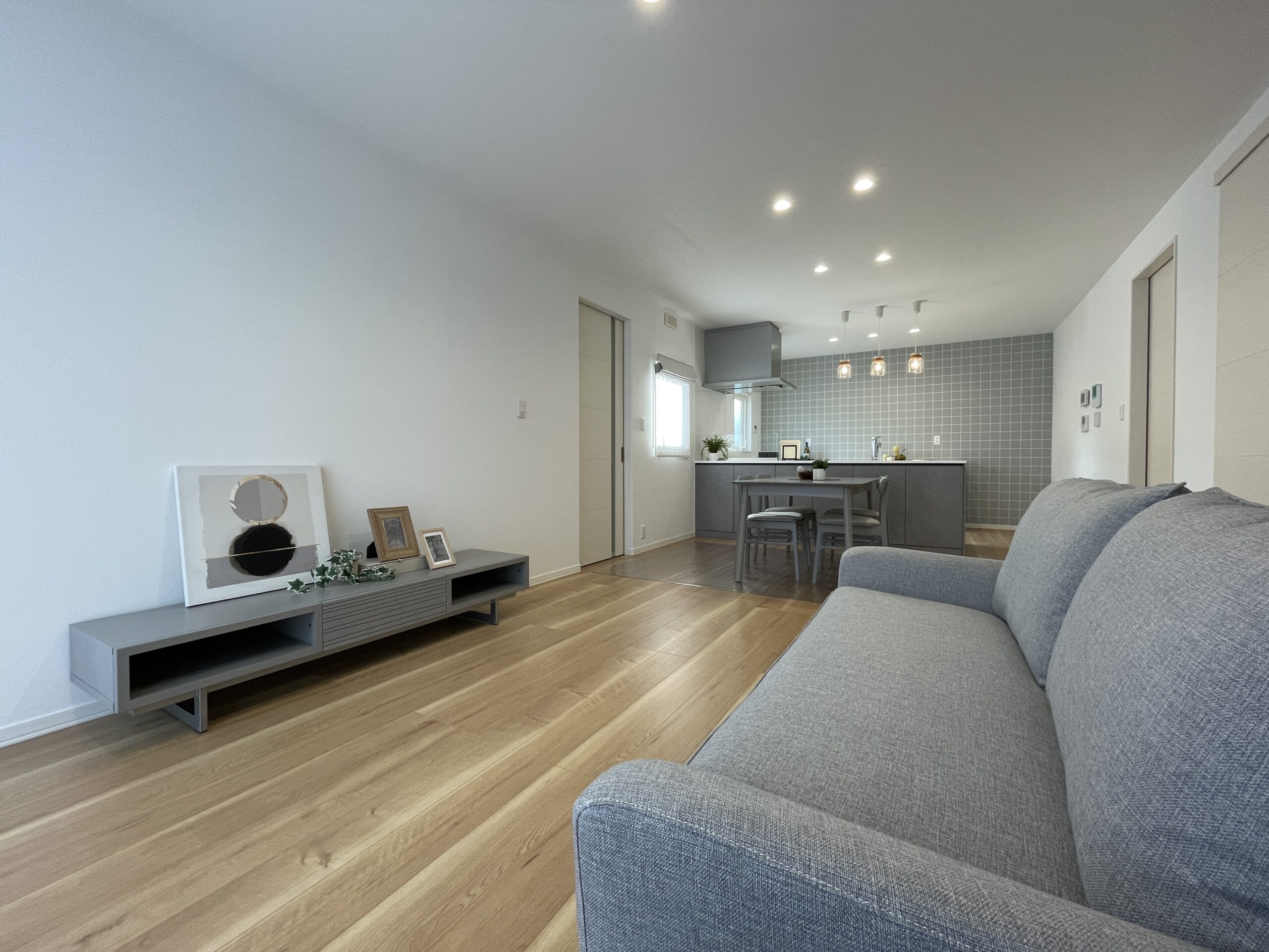 広々としたLDKで家族で一家団欒できます♪