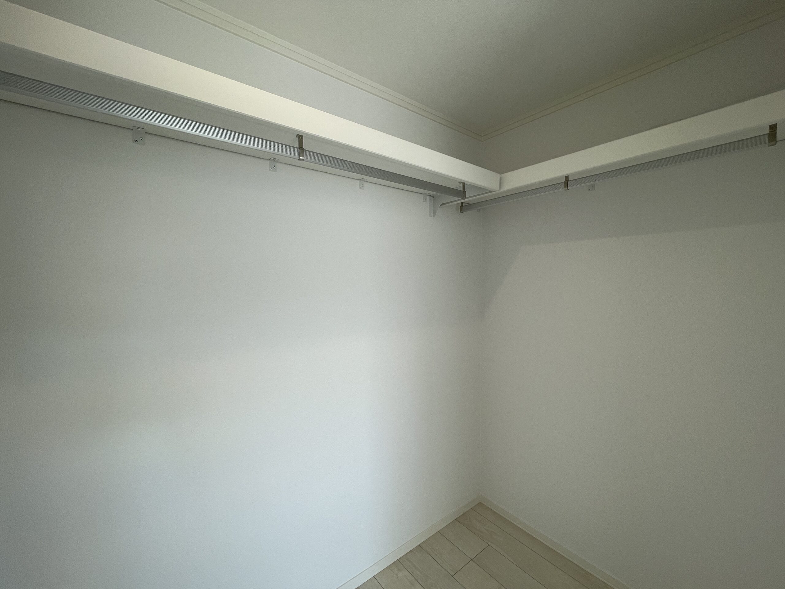 主寝室に大容量WICも完備♪