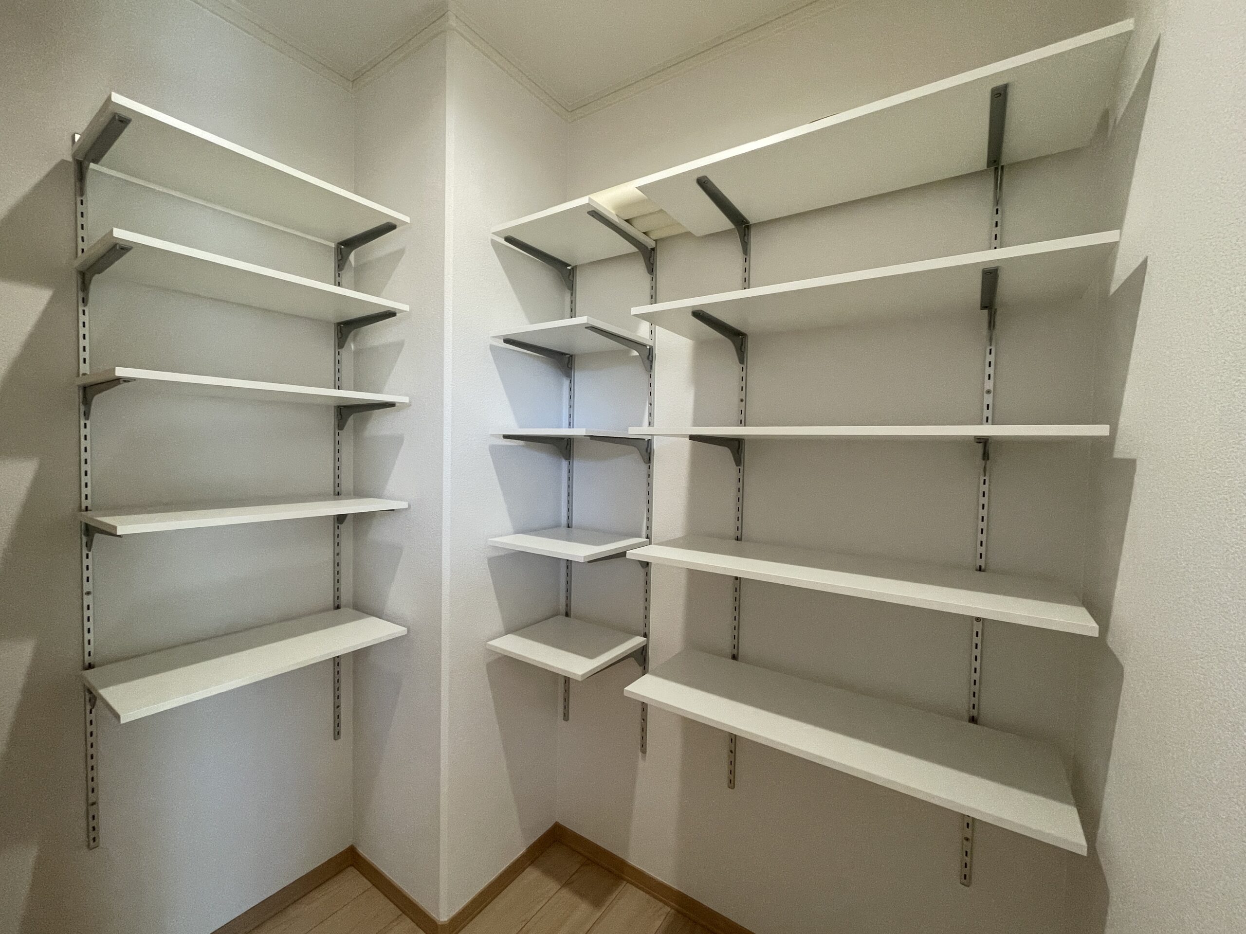 日用品をここに収納できるので片付くお家に♪