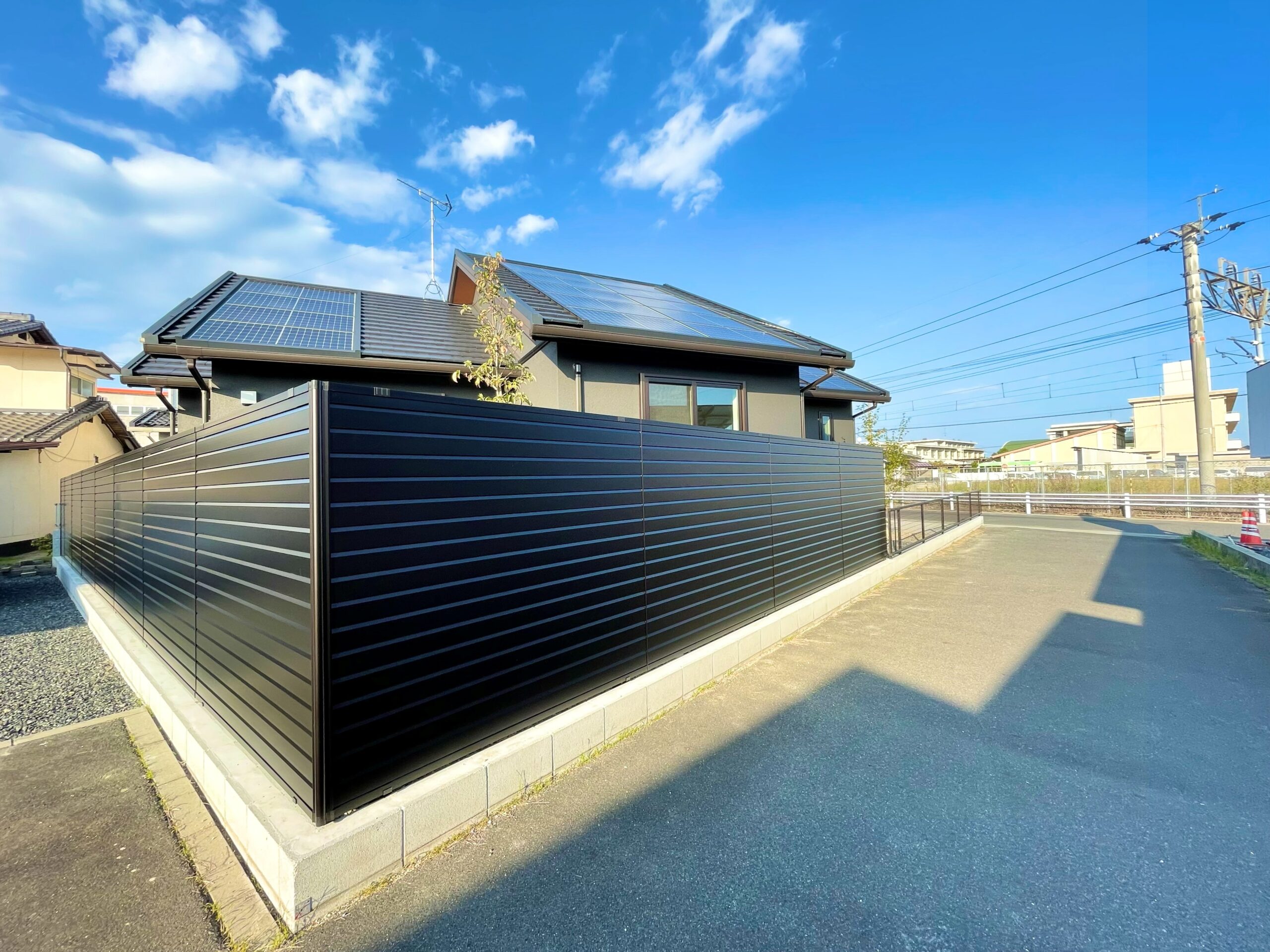 裏庭には勝手口があります ※撮影日：2025年10月