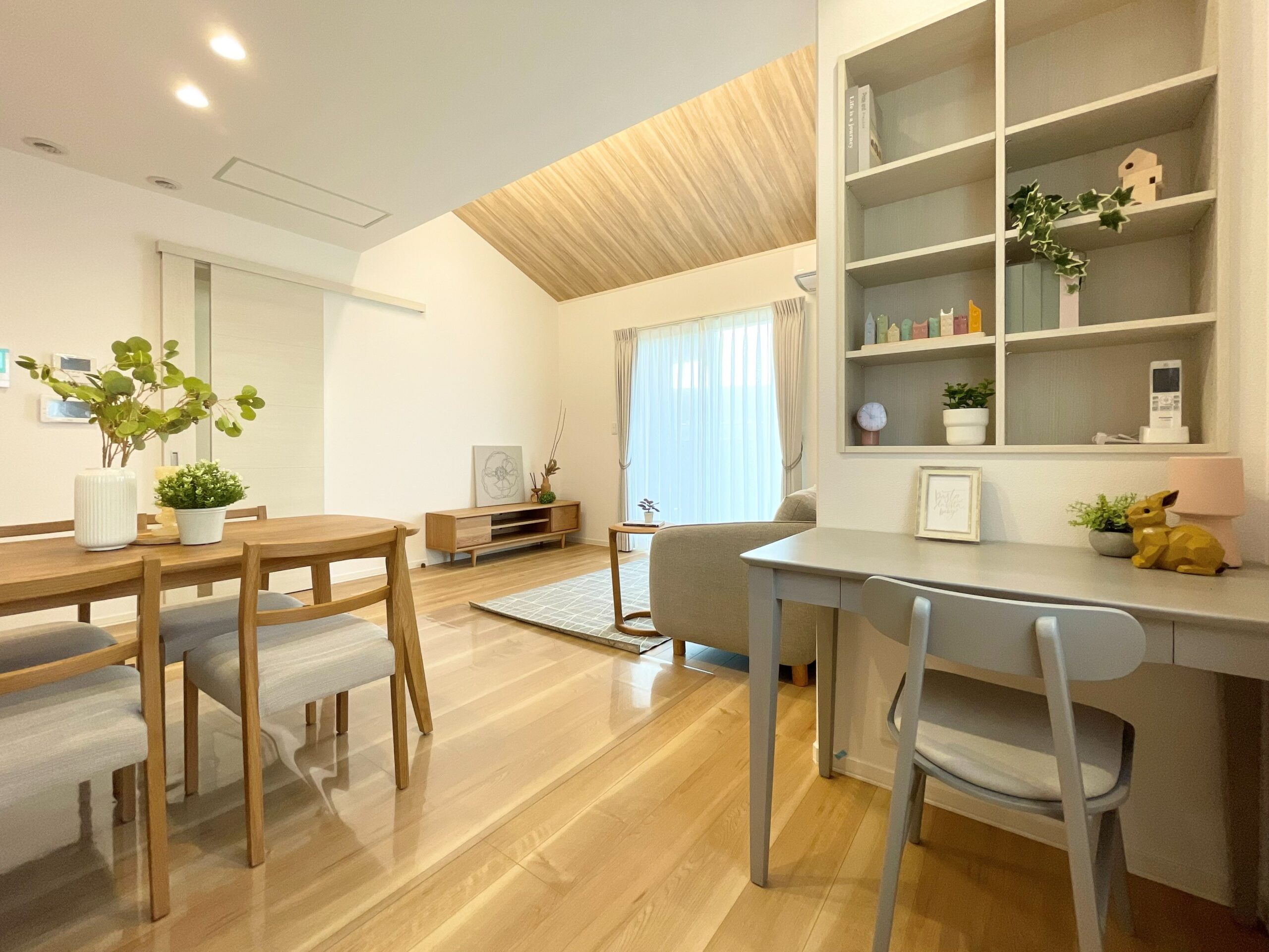 リビングの一角にカウンターを設置