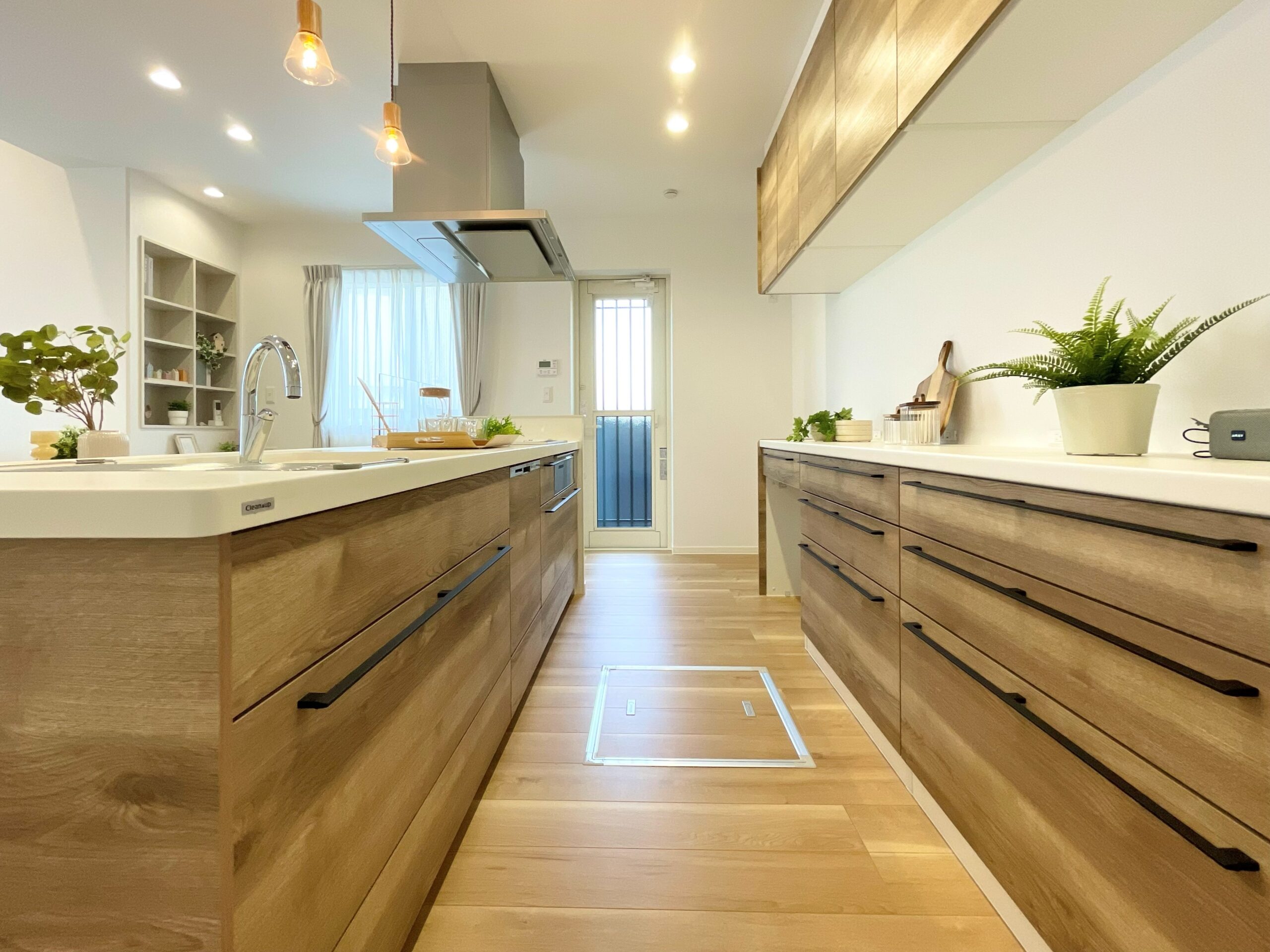 お手入れのしやすいクリナップのキッチン