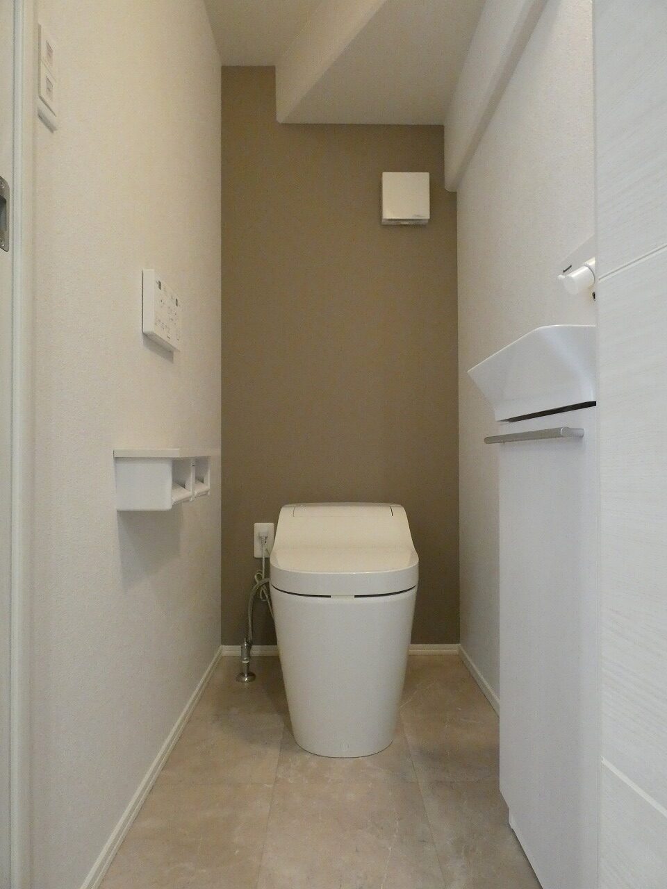 タンクレストイレを採用しております。（2025.10撮影）