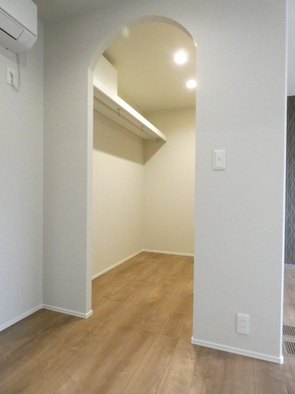 主寝室のウォークインクローゼット。（2025.10撮影）