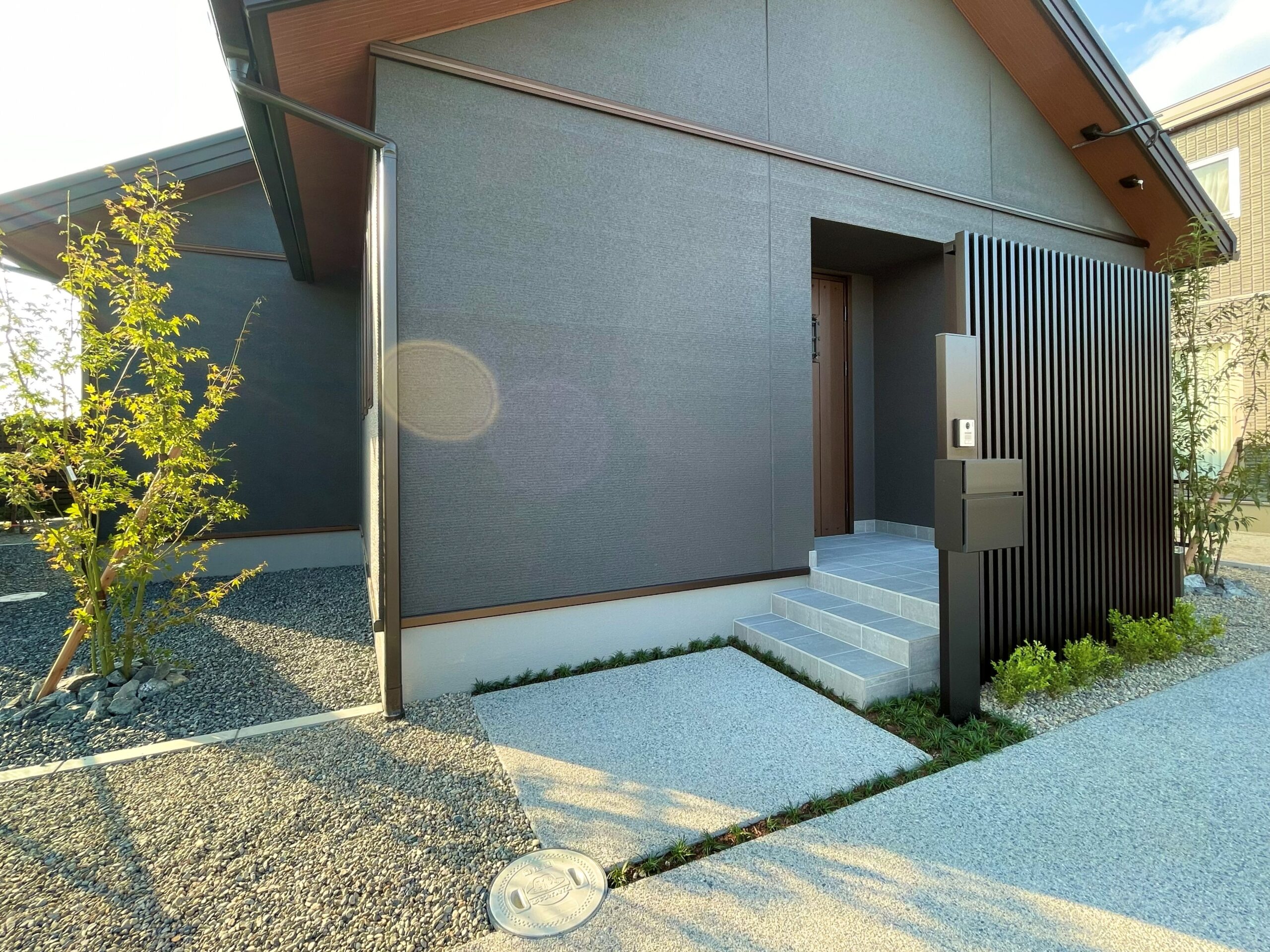 重厚感と洗練さを演出するデザイン ※撮影日：2025年10