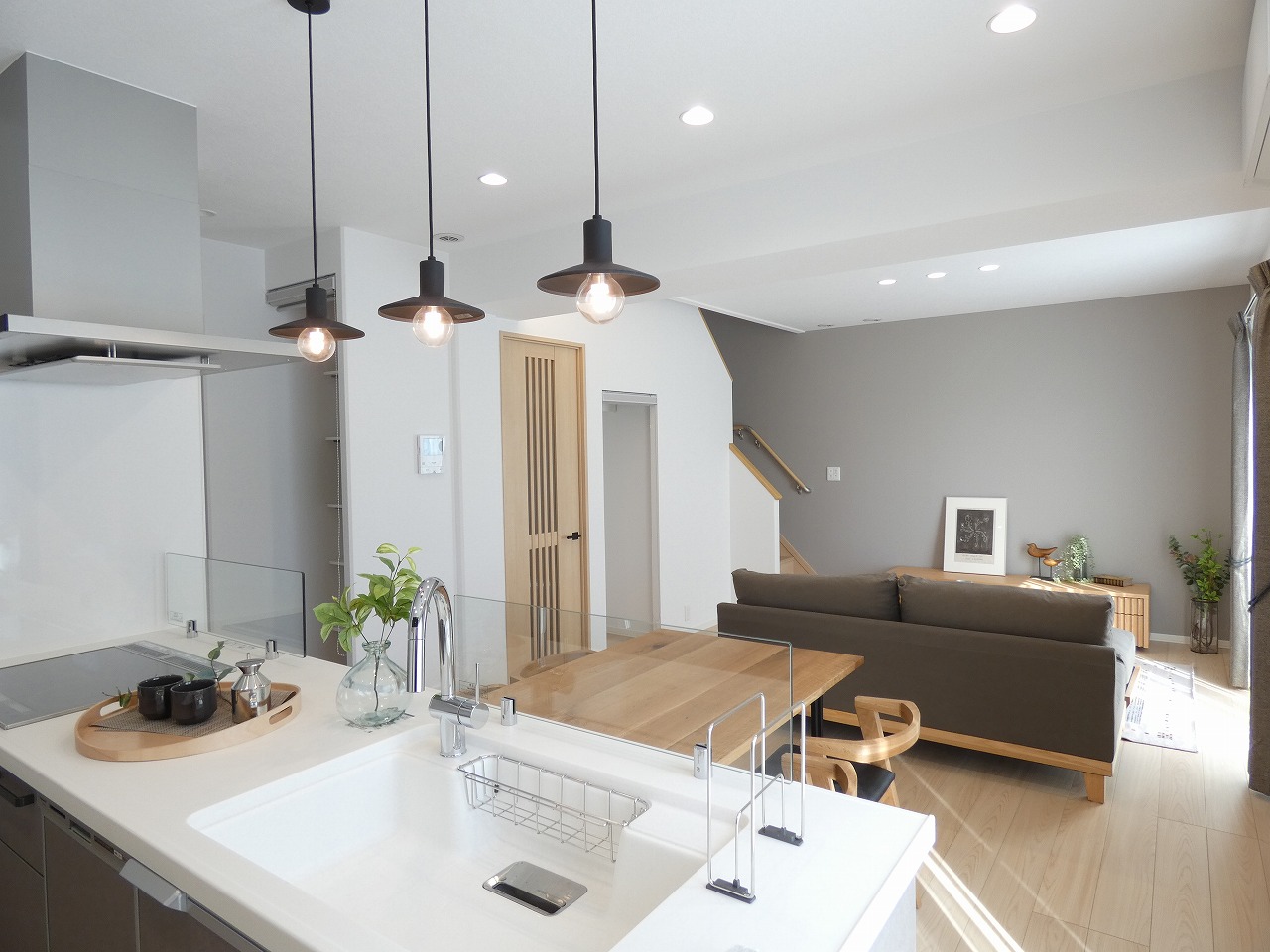 キッチンからLDK全体を見渡せます！（2025.11撮影）