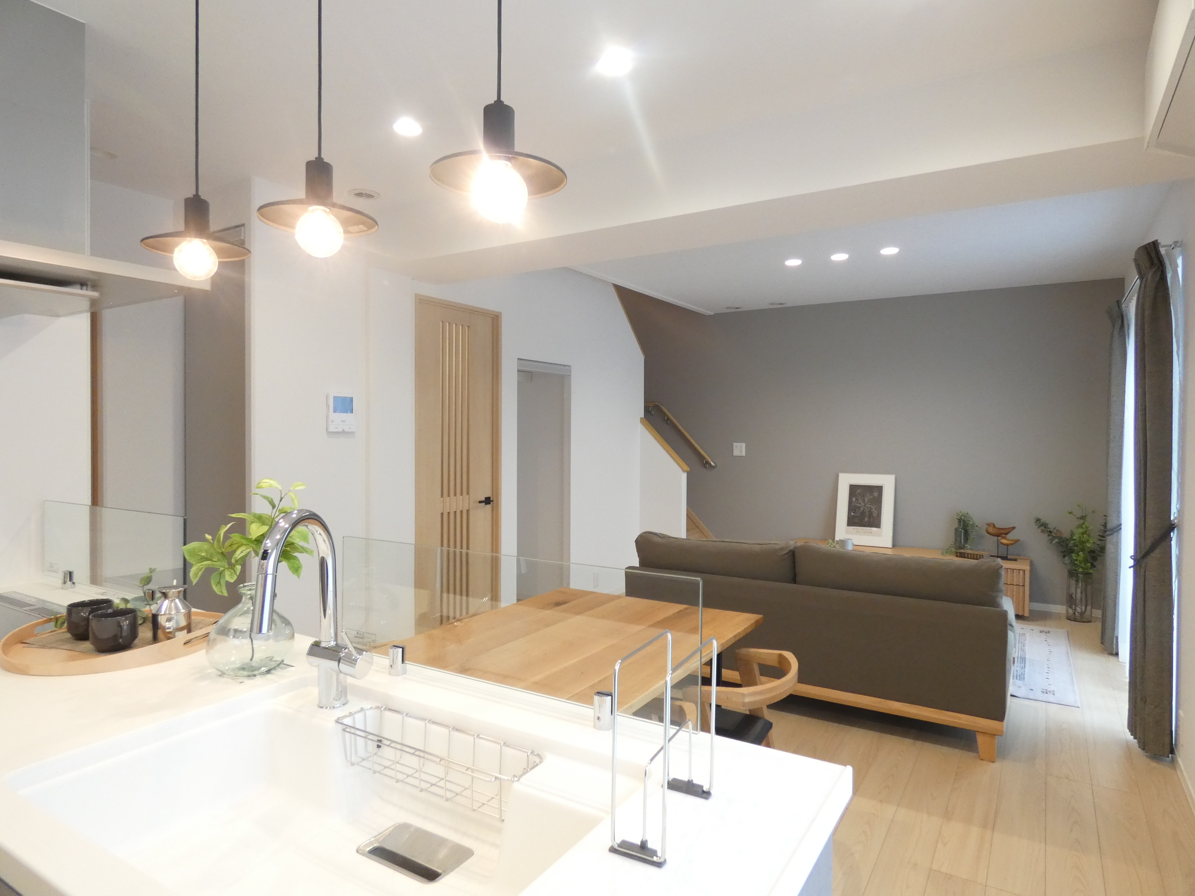 キッチンからLDK全体を見渡せます！（2026.04撮影）