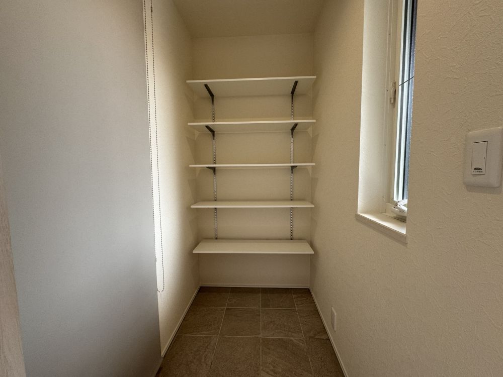 【土間収納】外遊び道具や趣味のものを仕舞えます。