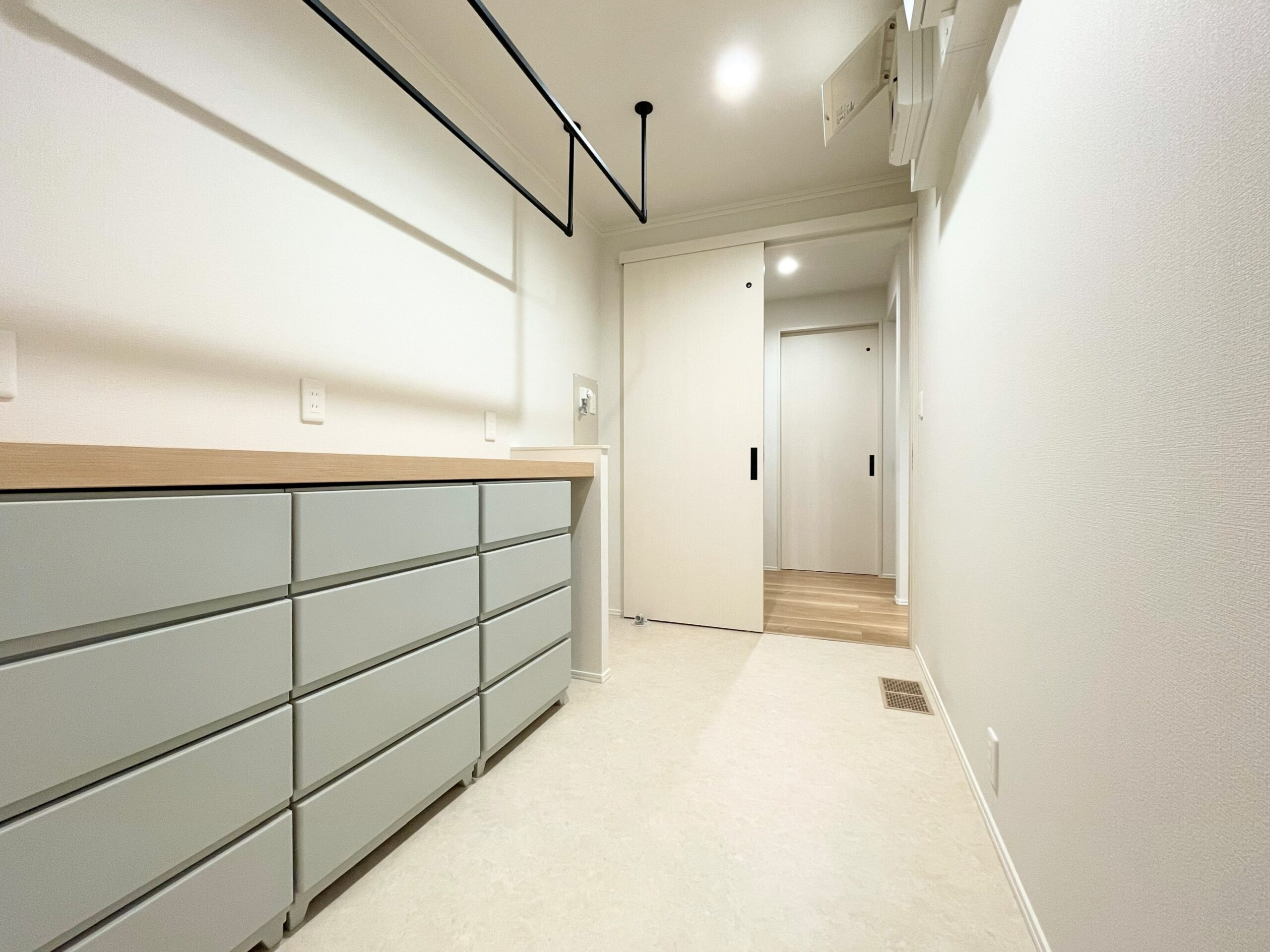 約３畳の広々ランドリールーム（撮影：2025年12月）