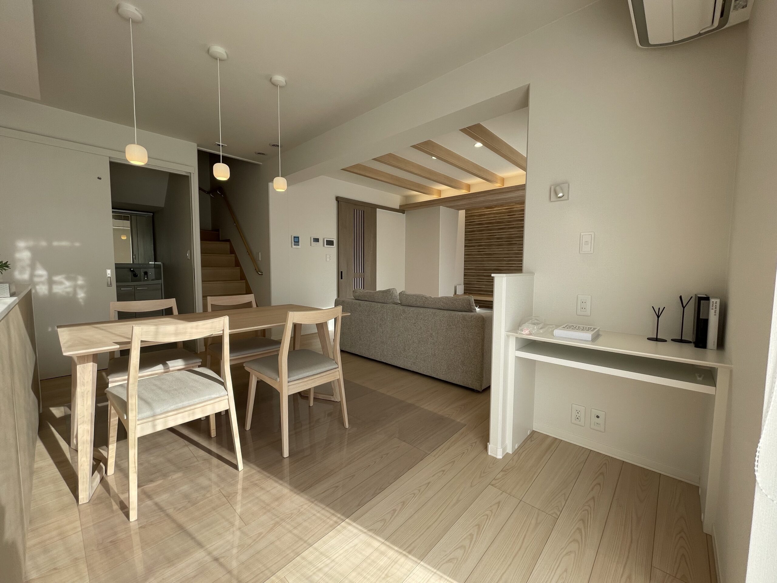 LDK内にカウンターがあるので学習・作業場所にお勧め♪