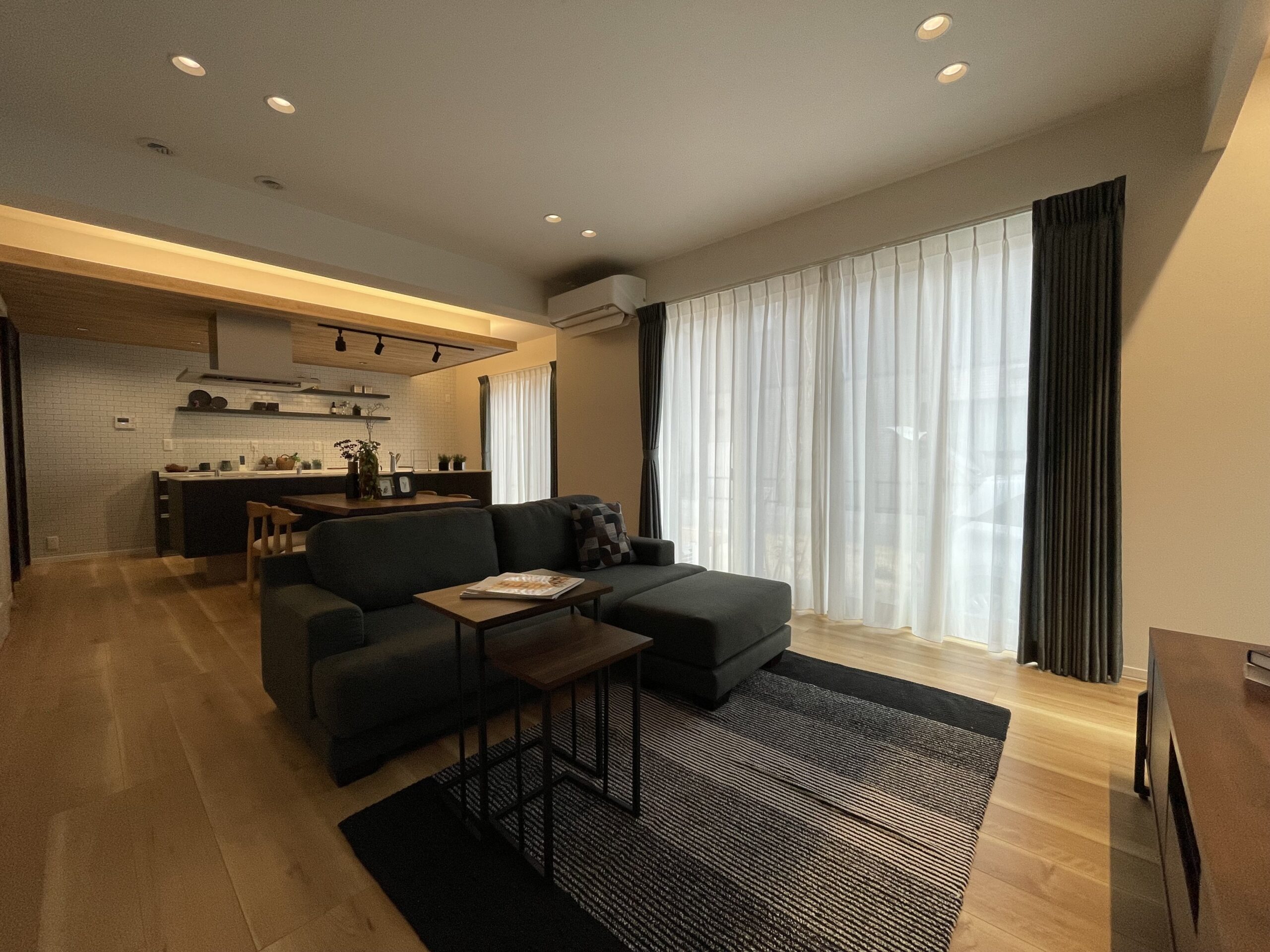 明るく開放的な大空間リビングです