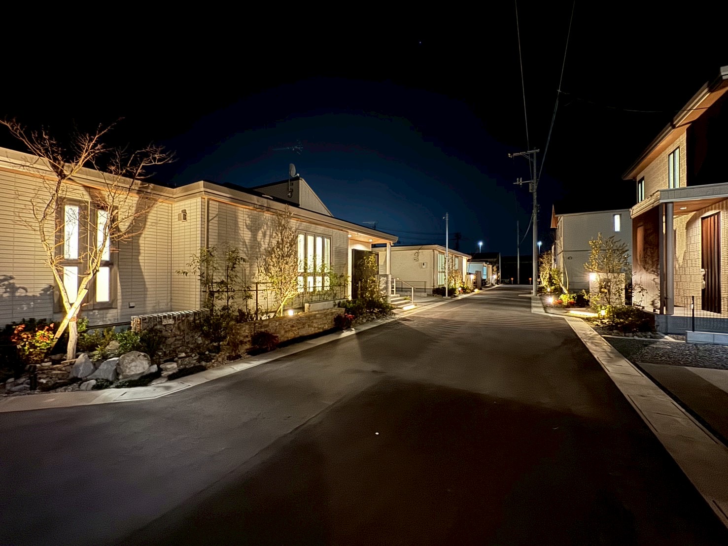 分譲地全体がライトアップしており安心♪