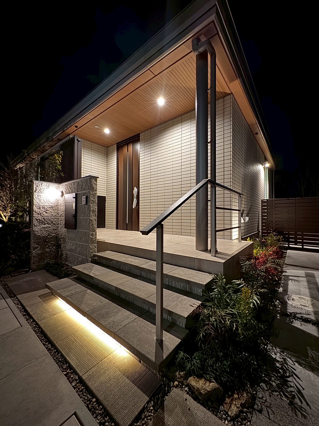 帰宅時も明るく安心♪