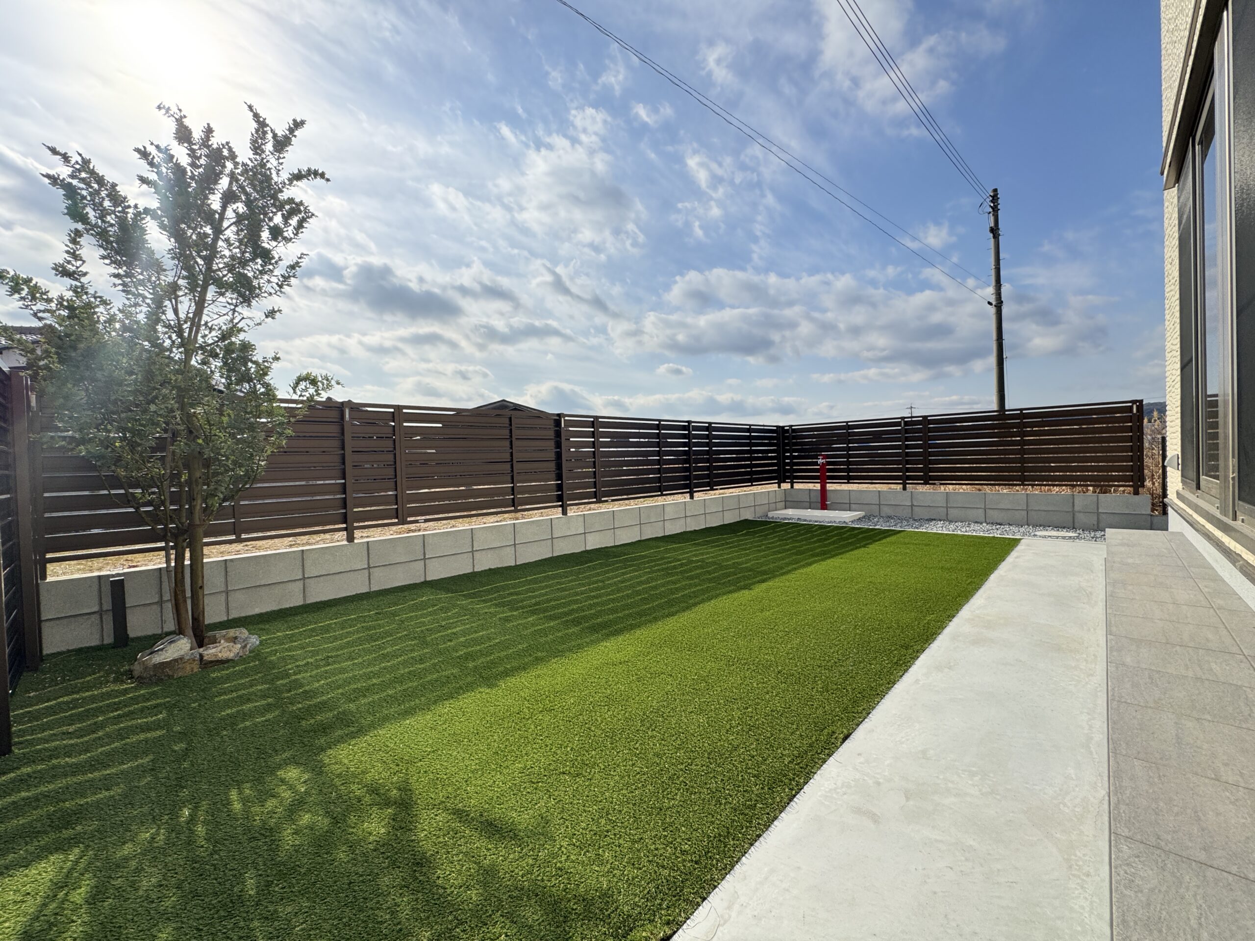 視線配慮した南側のプライベートガーデン♪