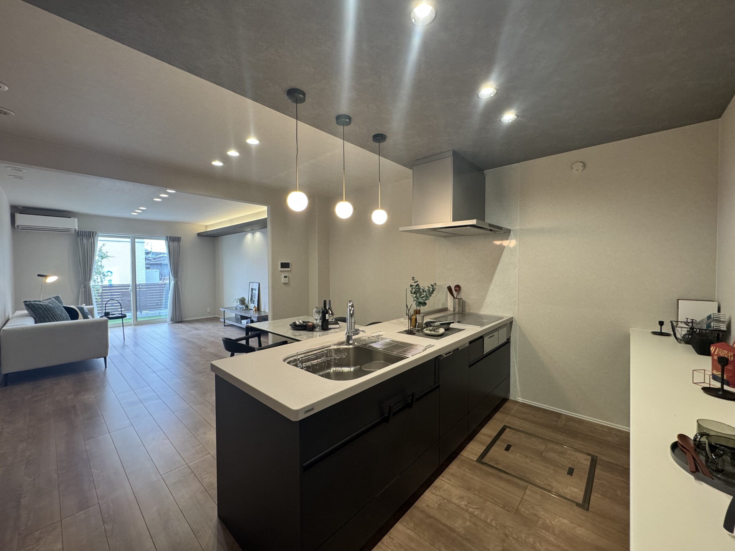 キッチンはオシャレなクリナップキッチンを採用♪