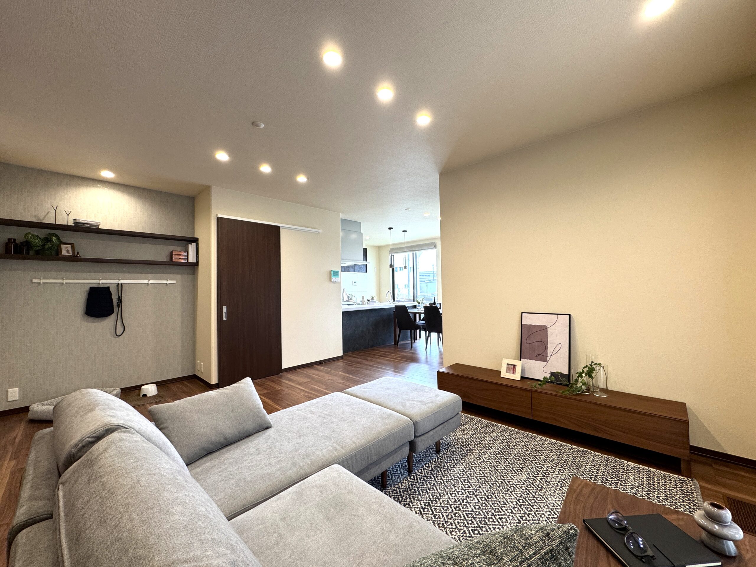 ワンちゃんを含む家族みんなが集まれるLDK♪