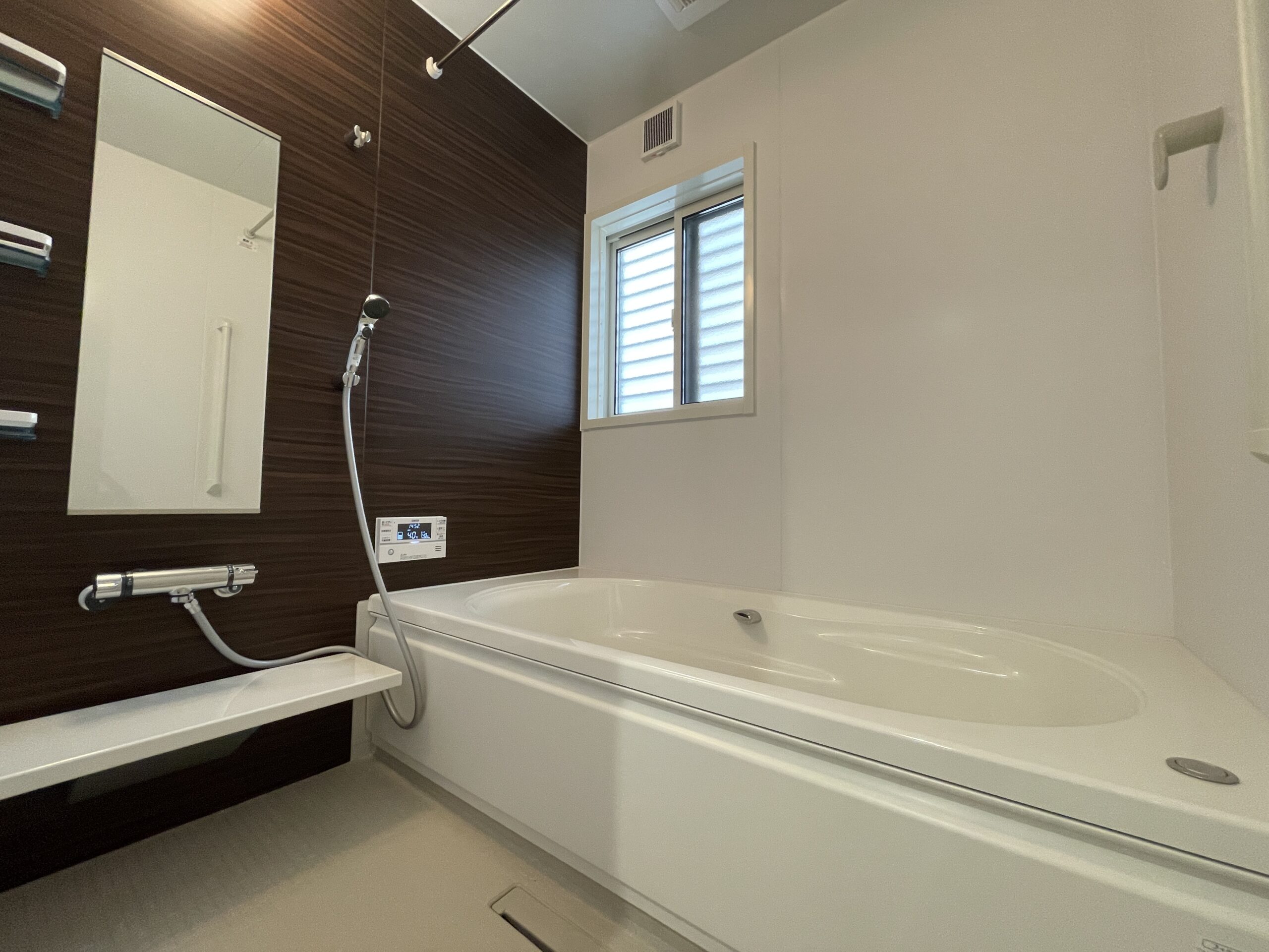 広い洗面脱衣室で使いやすいです♪