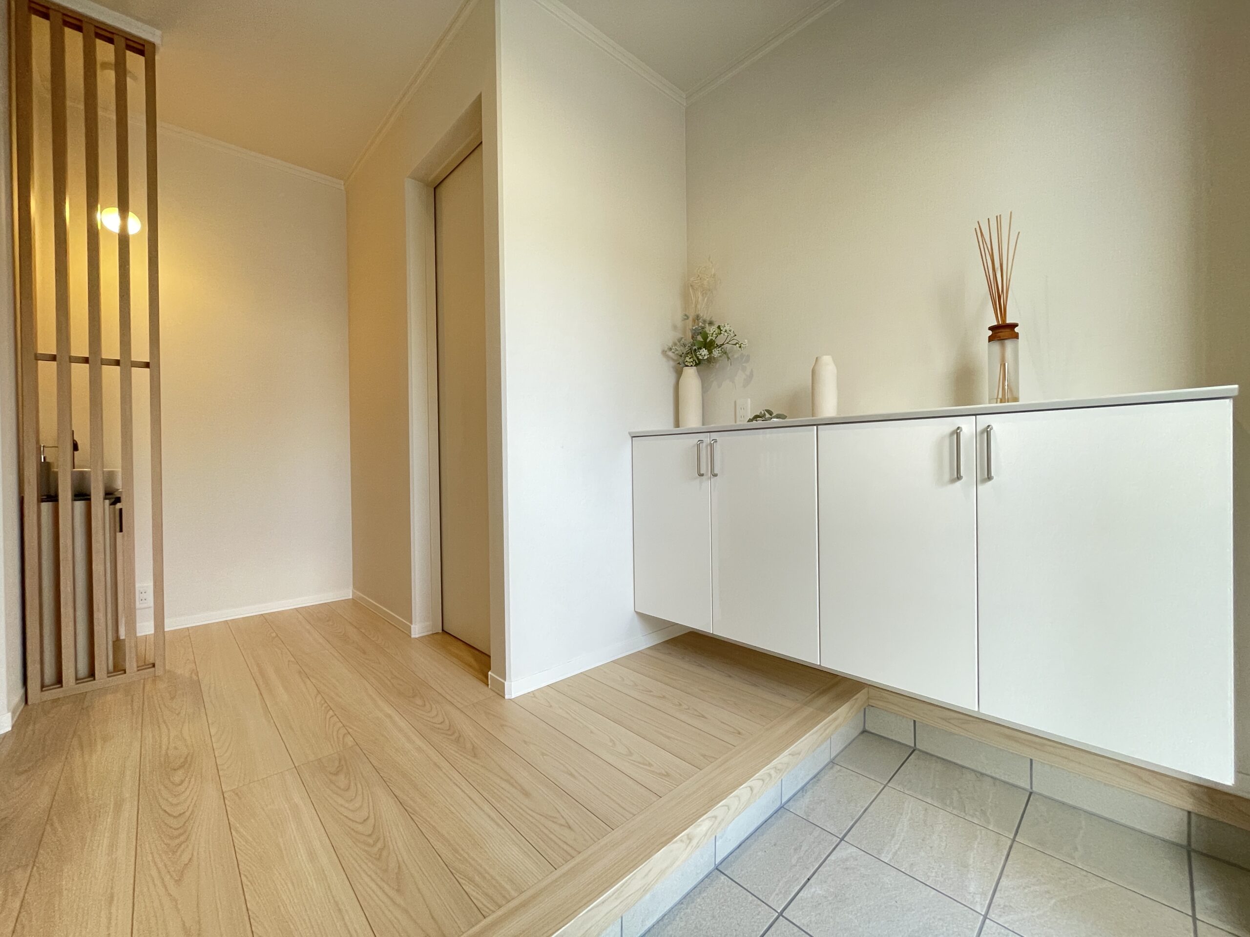 玄関からすぐに洗面があるのでお部屋に汚れを持ち込みません！