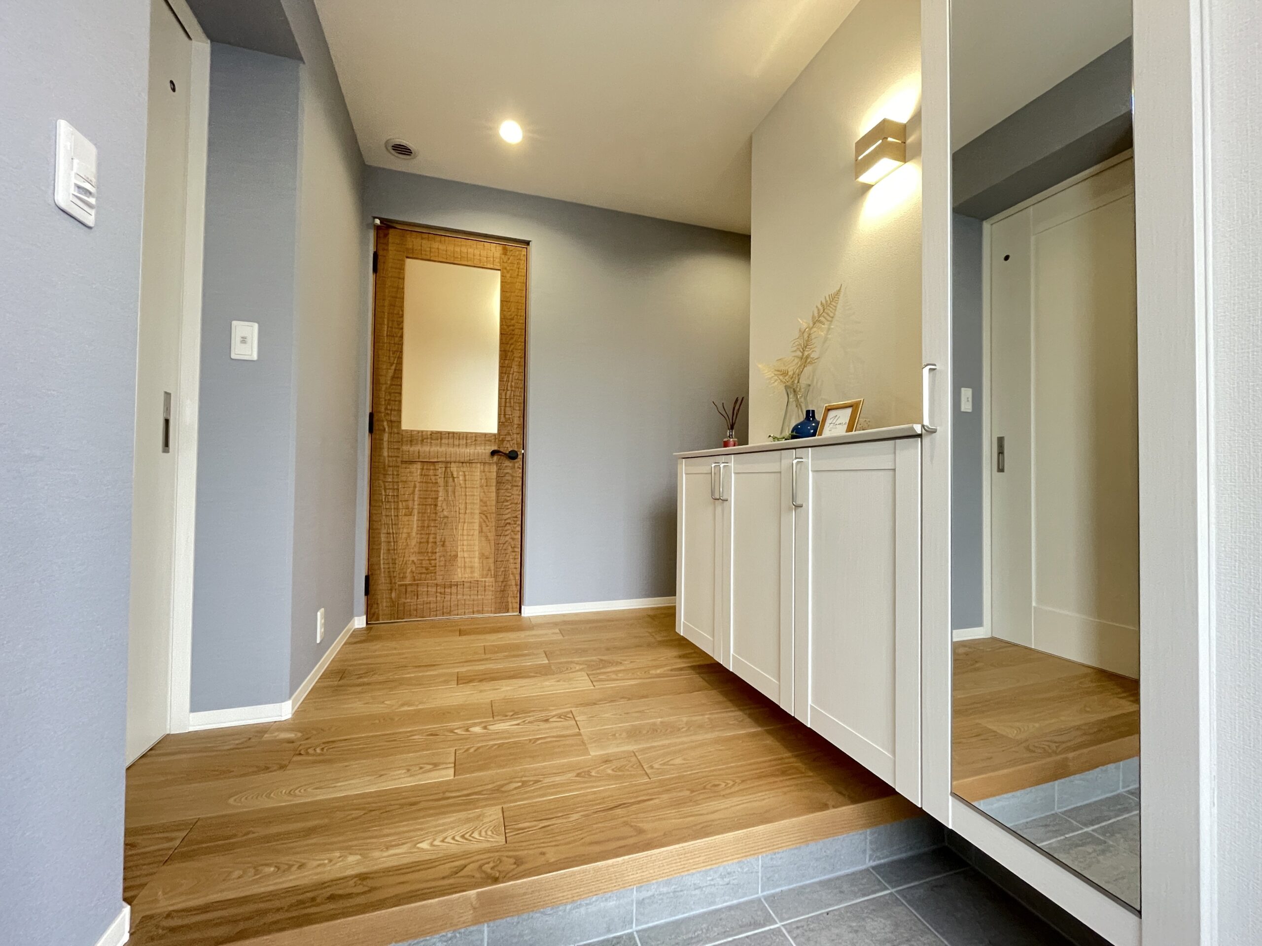 アクセントクロスを採用し、おしゃれな空間を演出