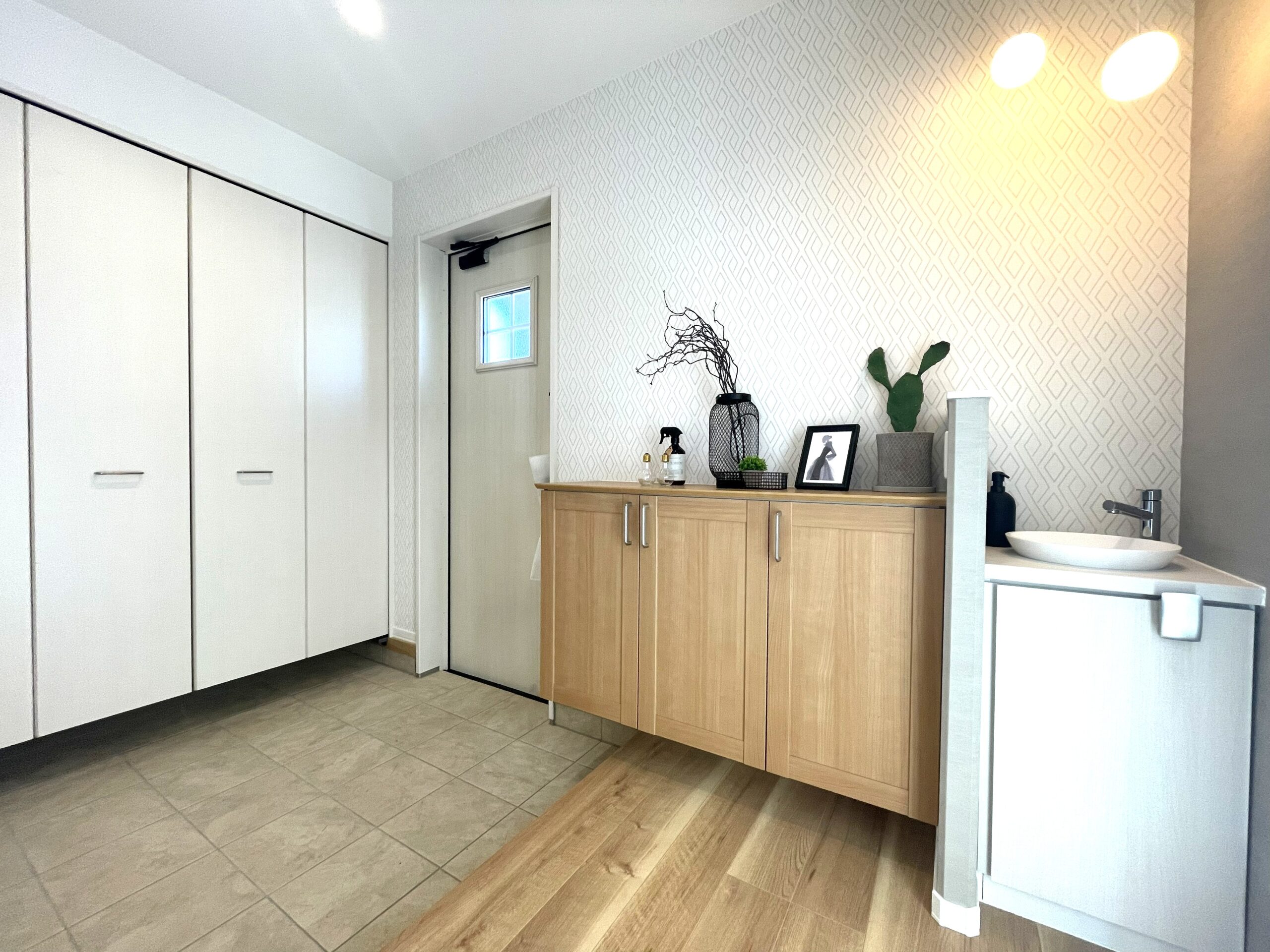 土間収納には大きな荷物の収納♪手洗い完備◎