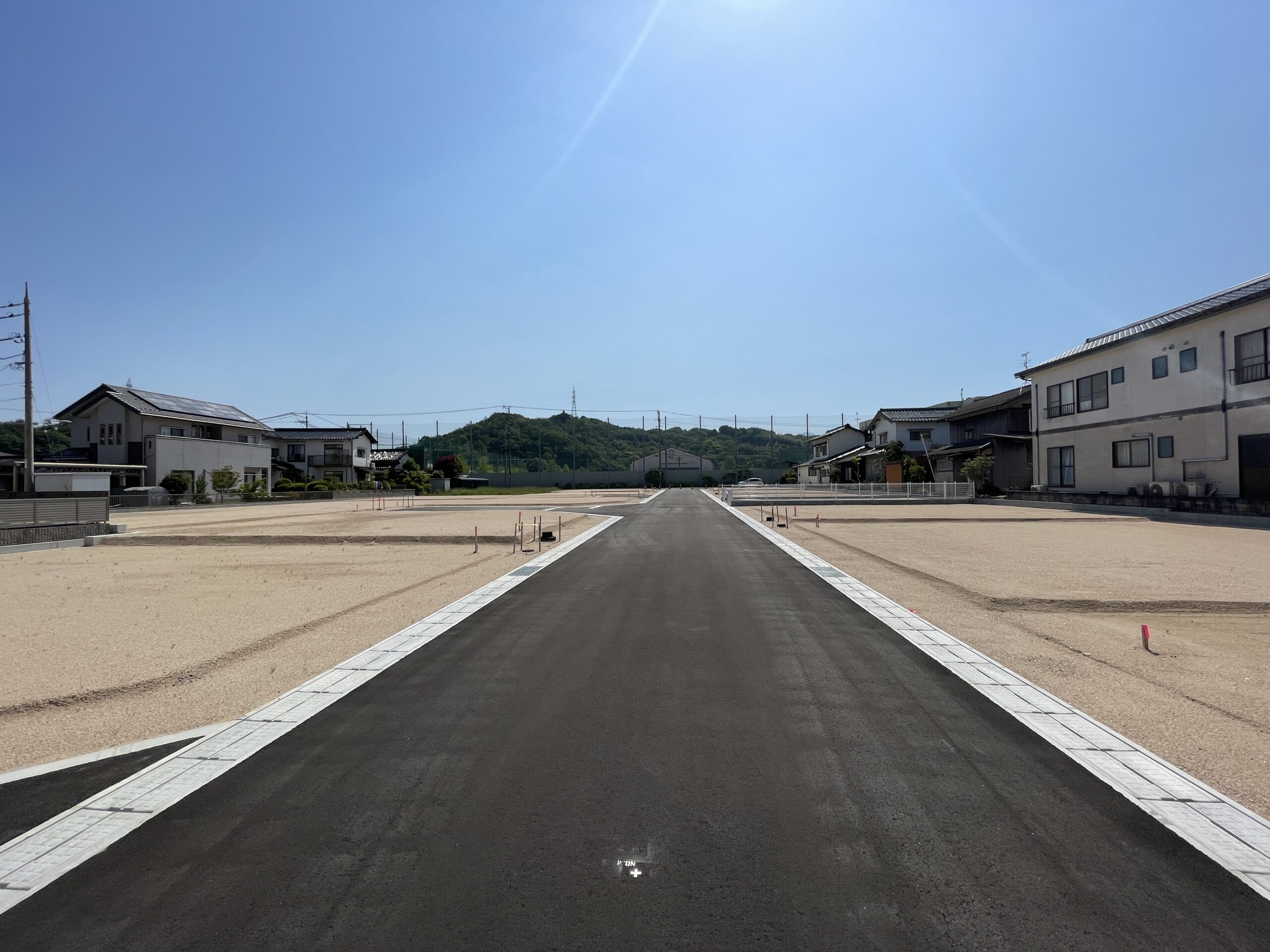 分譲地内道路（分譲地奥から）