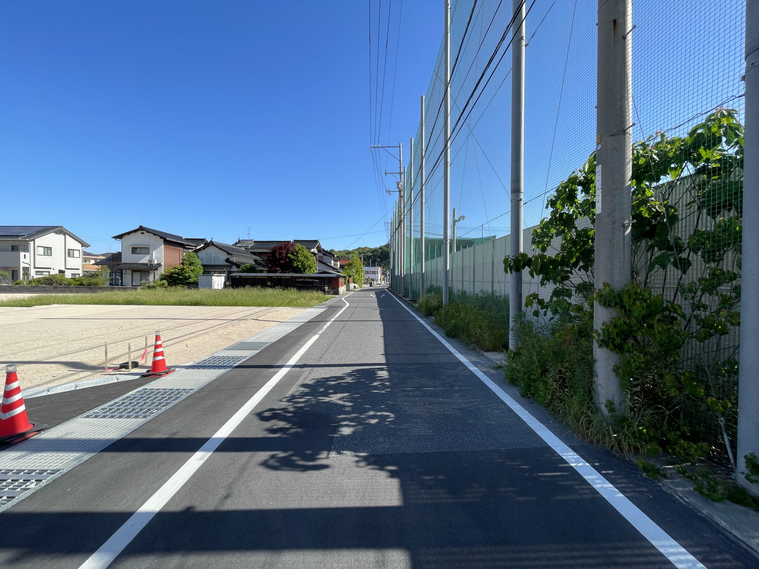 前面道路（北向き）