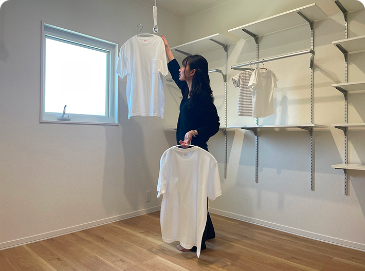 室内干しをしている写真