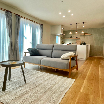 広いリビングの写真